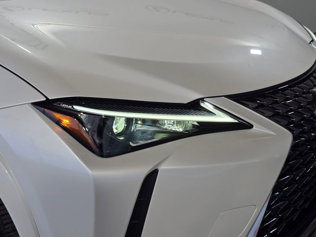 New 2026 Lexus UX 300h FWD image 5