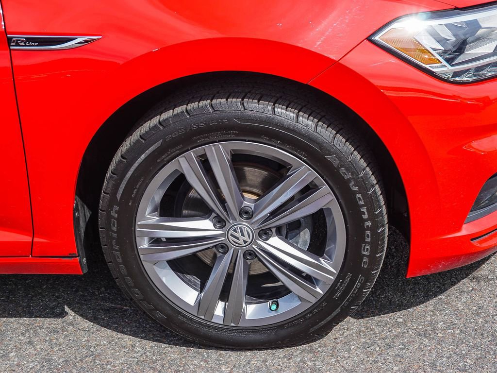 Used 2019 Volkswagen Jetta R-Line image 9