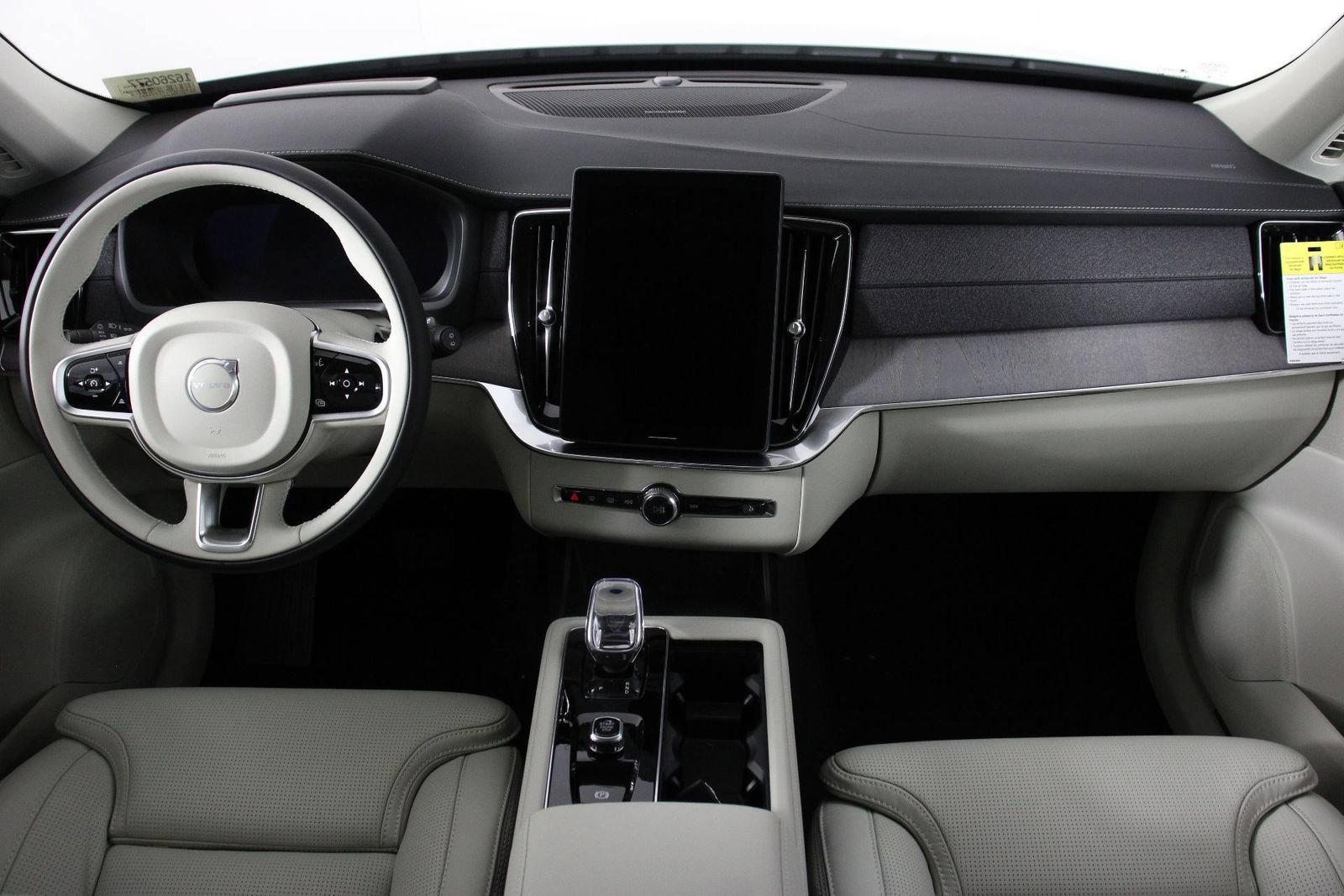 New 2026 Volvo XC90 B6 Ultra w/ Protection Package AWD/4WD image 5