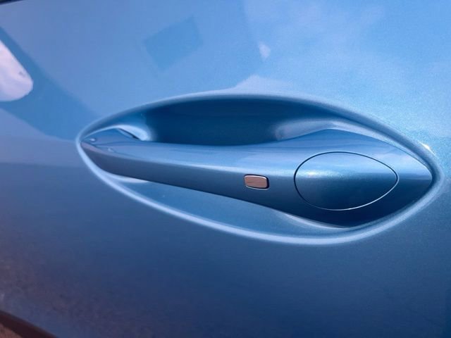 New 2025 Chevrolet Trax RS w/ Sunroof Package image 14