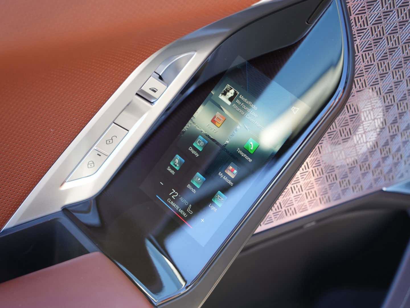 Certified 2024 BMW i7 M70 image 13