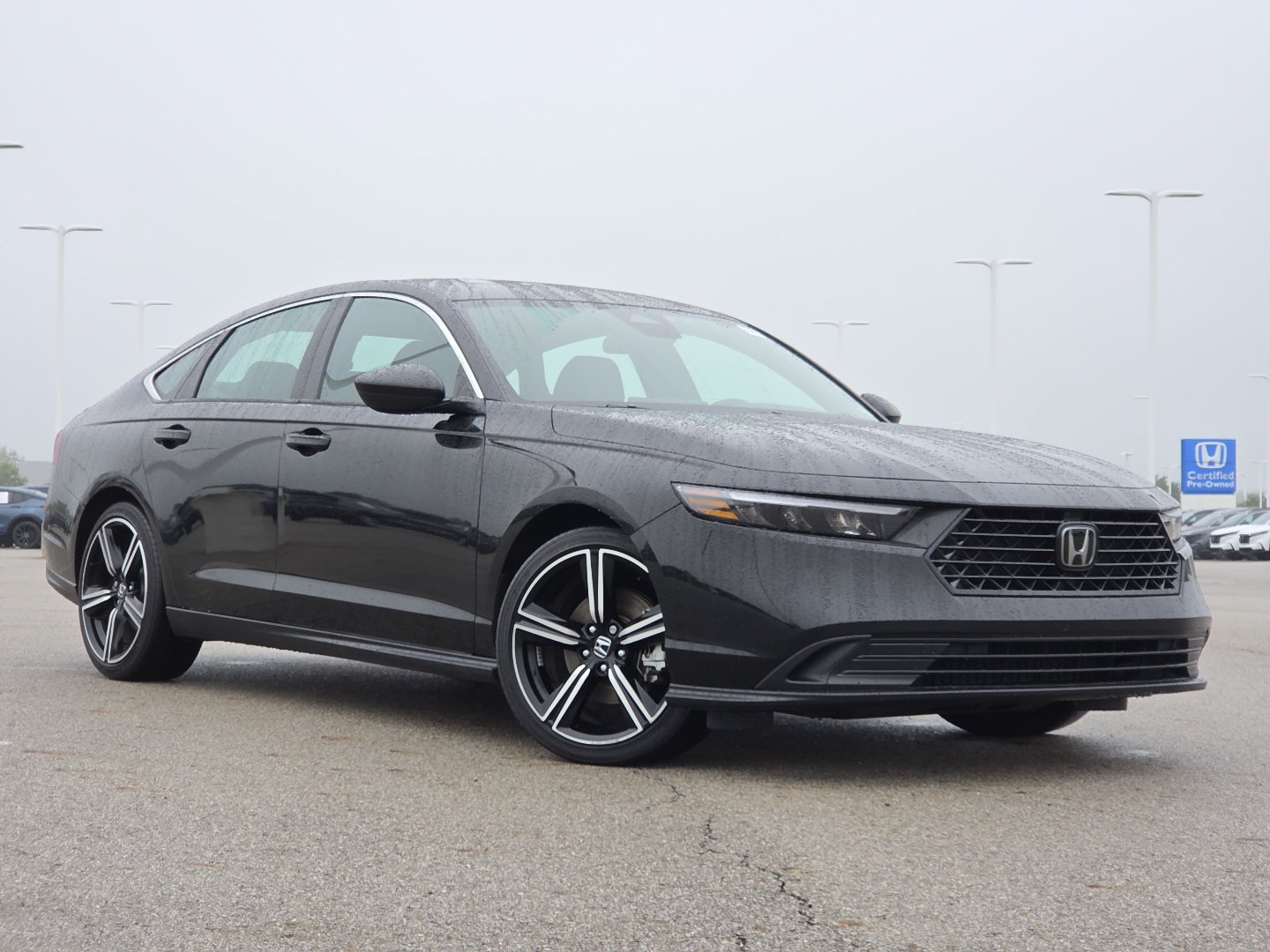 Used 2024 Honda Accord Sport image 2
