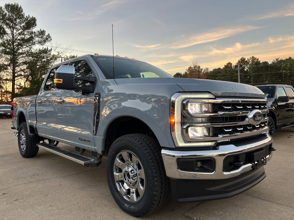 New 2026 Ford F250 Lariat w/ Lariat Premium Package