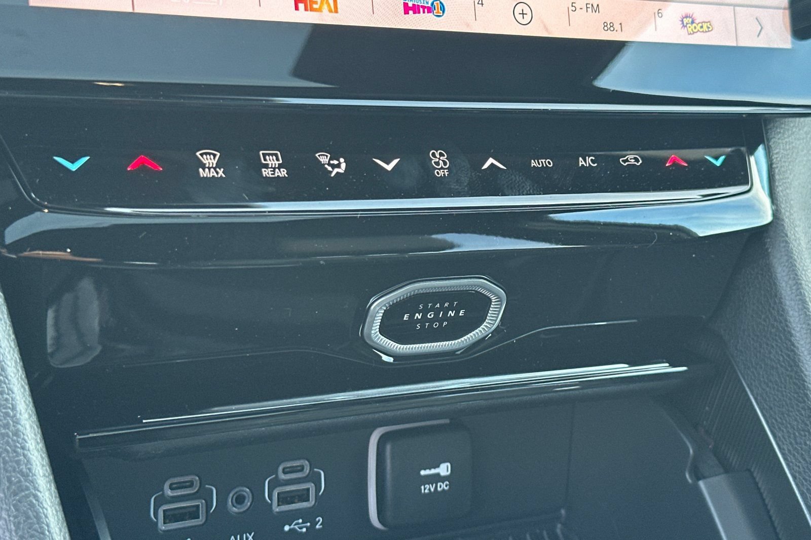 New 2026 Jeep Grand Cherokee Altitude AWD/4WD image 20