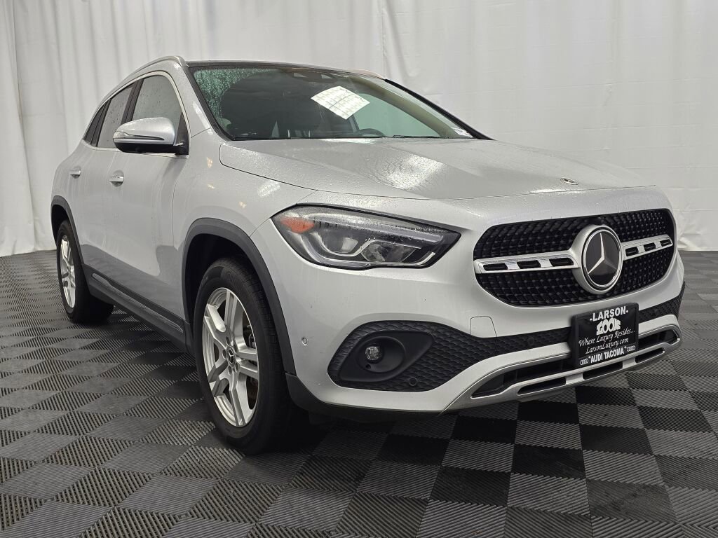 Used 2022 Mercedes-Benz GLA 250 4MATIC w/ Premium Package Lite image 8