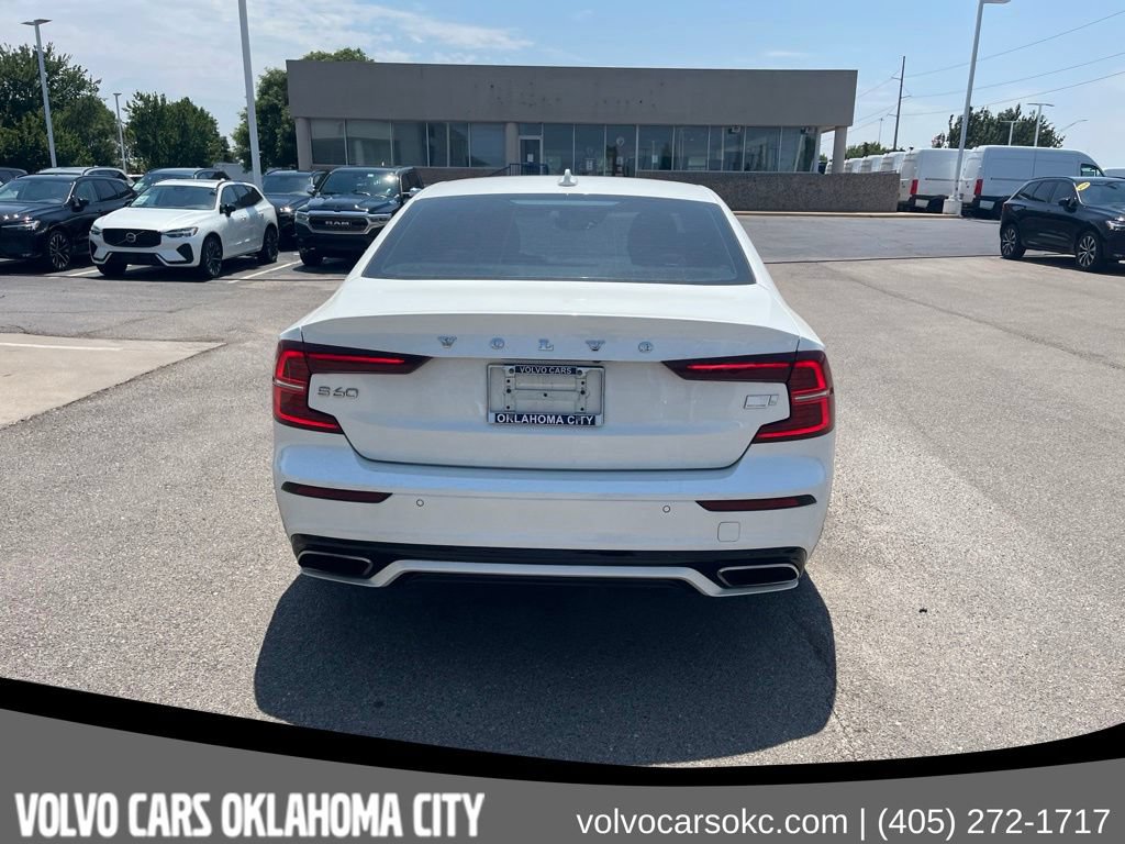 Used 2022 Volvo S60 T8 R-Design Expression w/ Premium Package AWD/4WD image 6