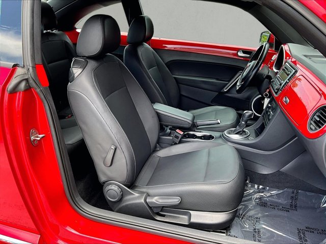Used 2015 Volkswagen Beetle 1.8T FWD image 9