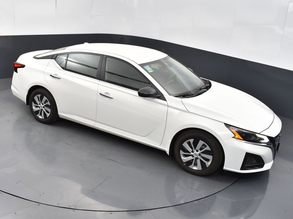 New 2025 Nissan Altima 2.5 S image 42