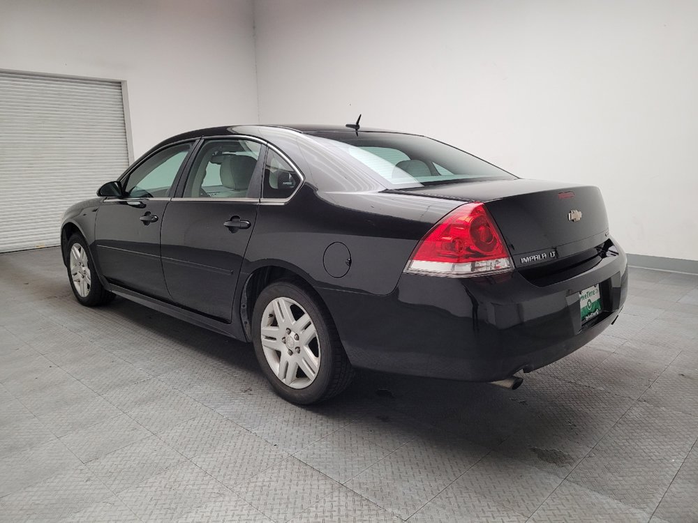 Used 2014 Chevrolet Impala LT w/ LT Sunroof Package FWD image 3