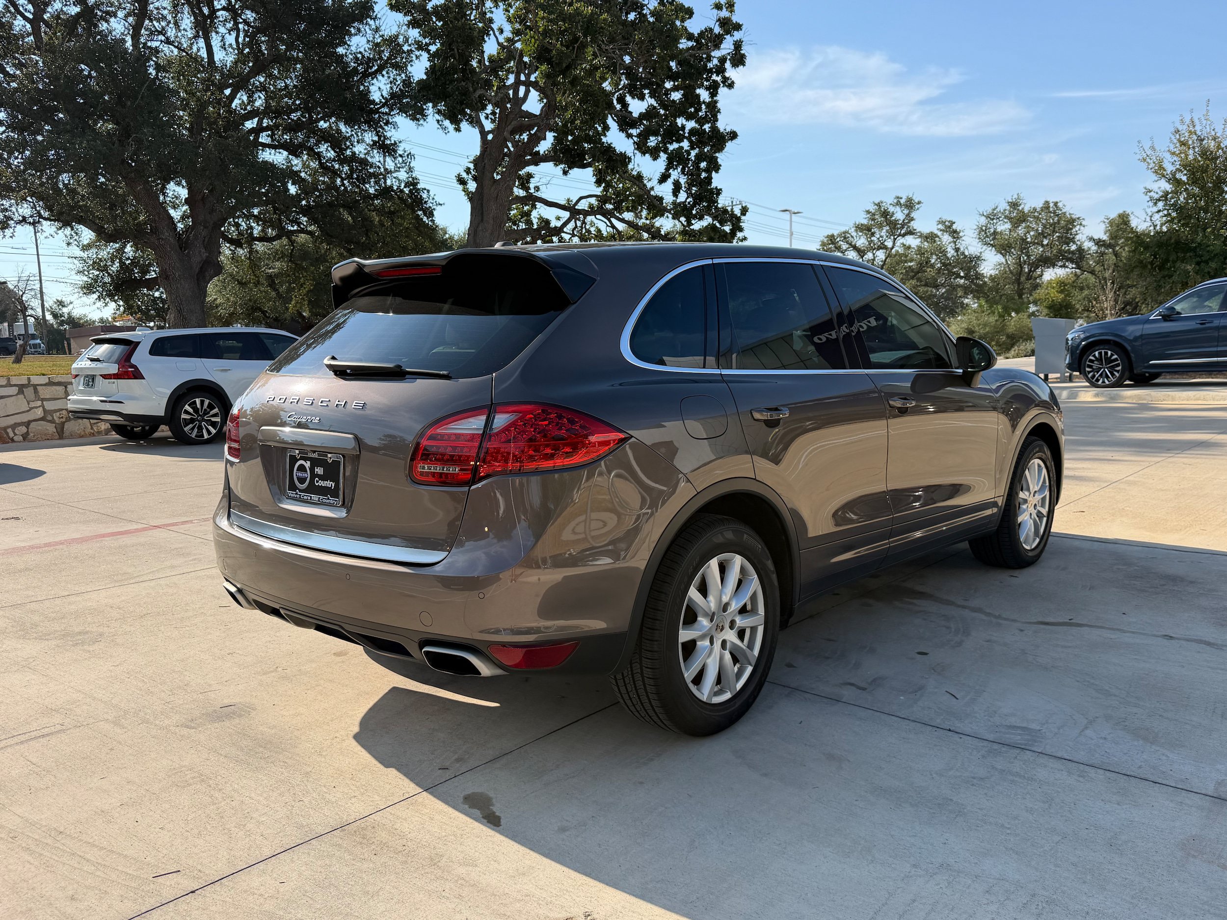 Used 2012 Porsche Cayenne AWD/4WD image 6