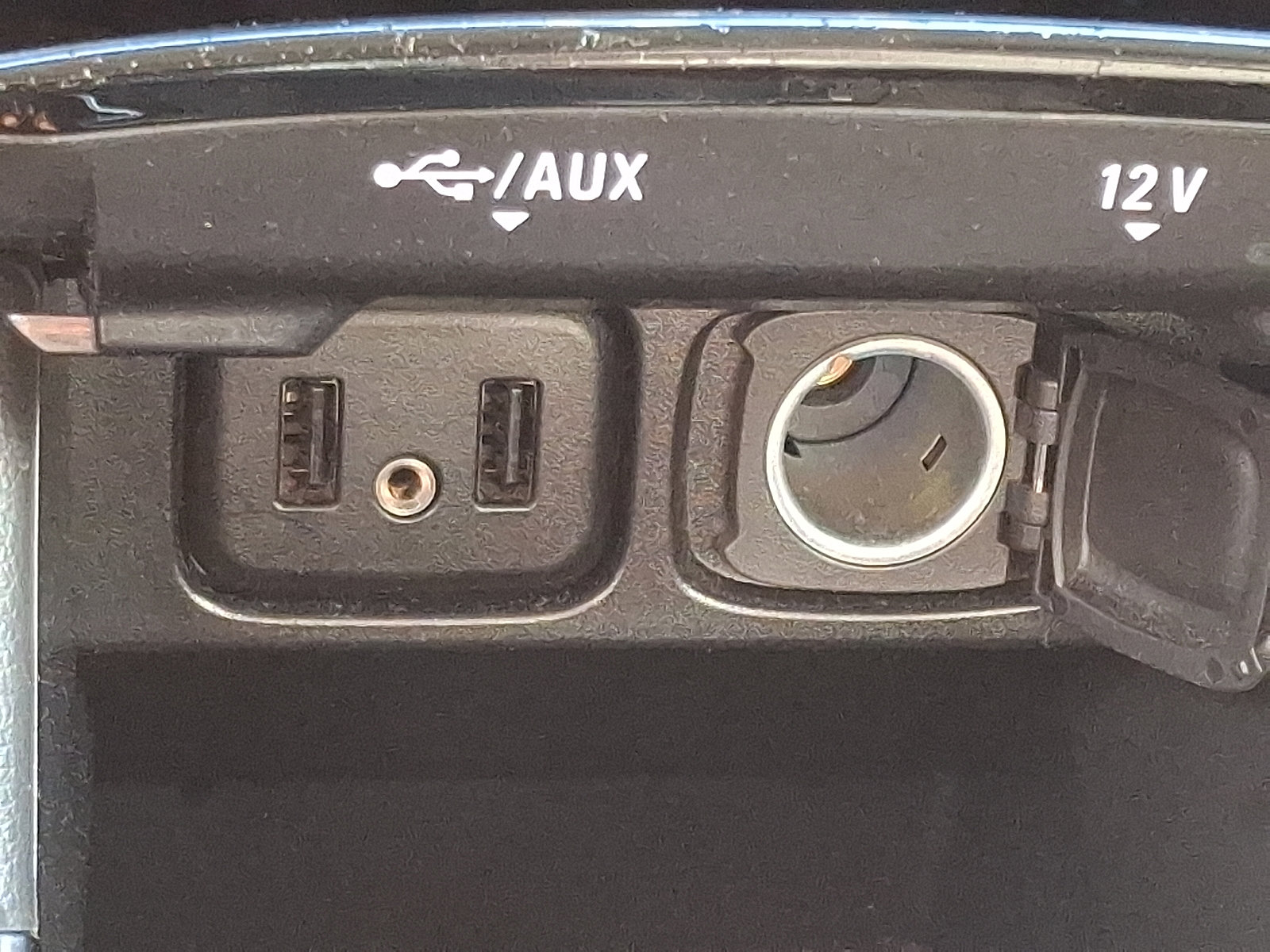 Used 2019 Buick Encore Preferred image 24