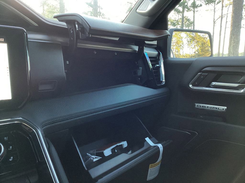 New 2025 GMC Sierra 1500 Denali AWD/4WD image 38