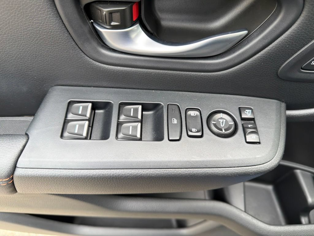Used 2025 Honda Pilot TrailSport image 28