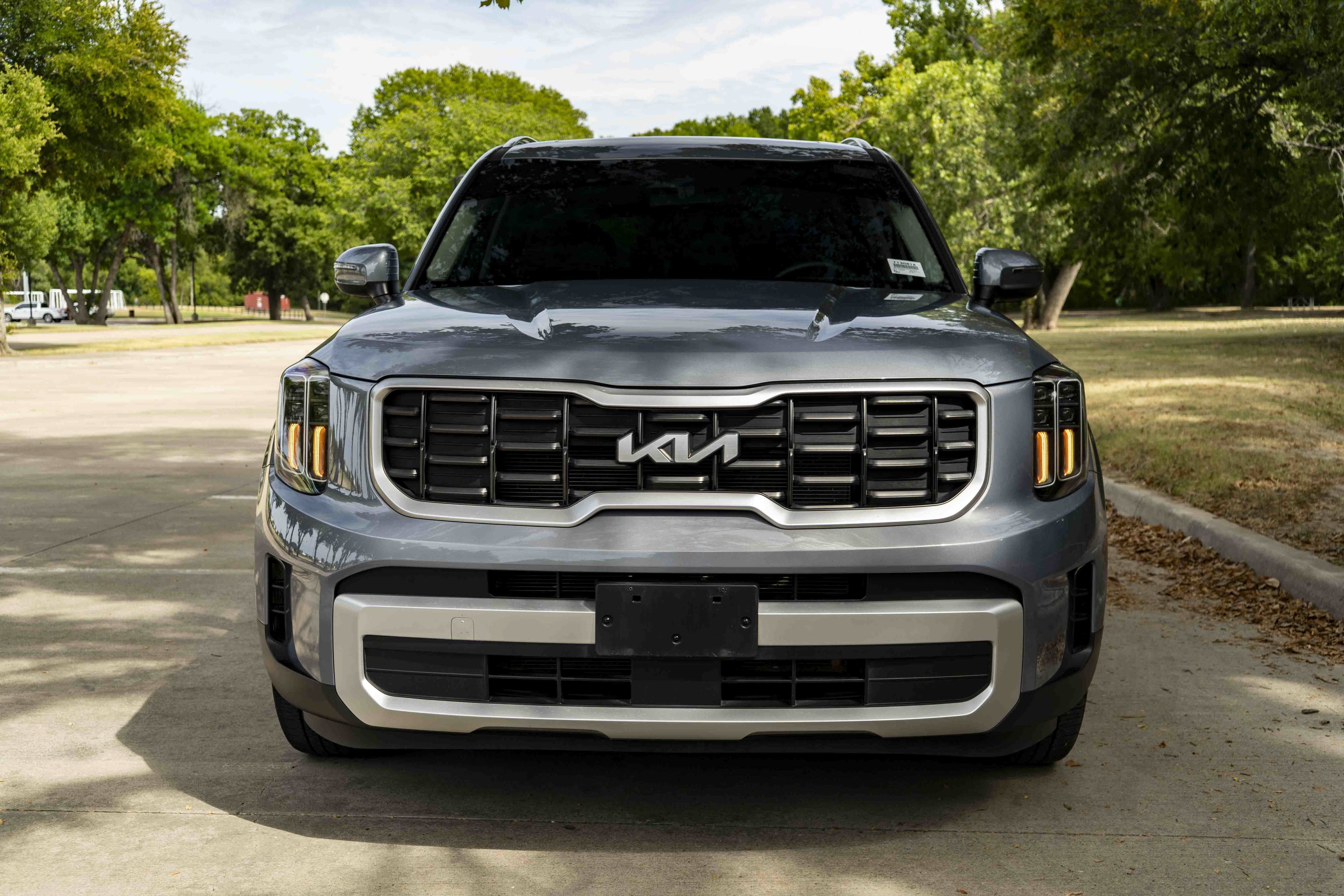 Used 2025 Kia Telluride S FWD image 3