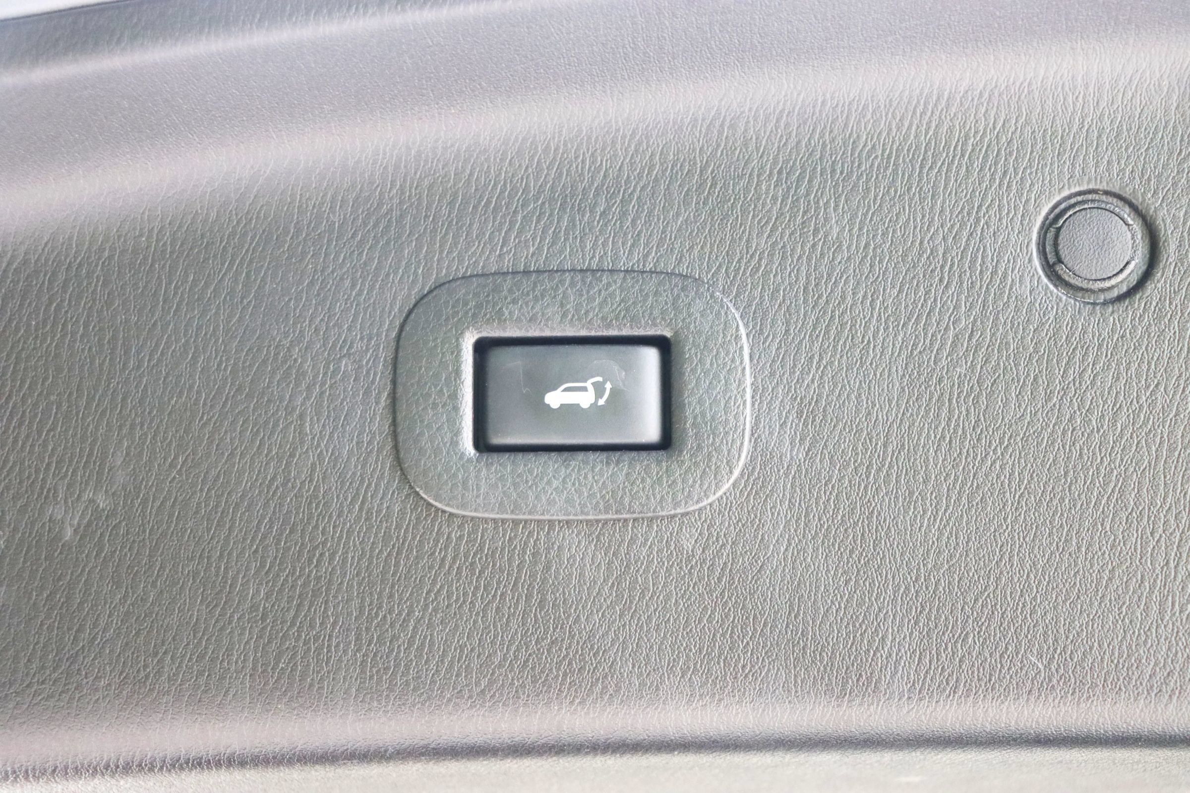 Used 2016 INFINITI QX80 2WD image 29