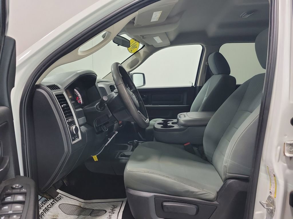 Used 2017 RAM 2500 Tradesman w/ Chrome Appearance Group AWD/4WD image 2