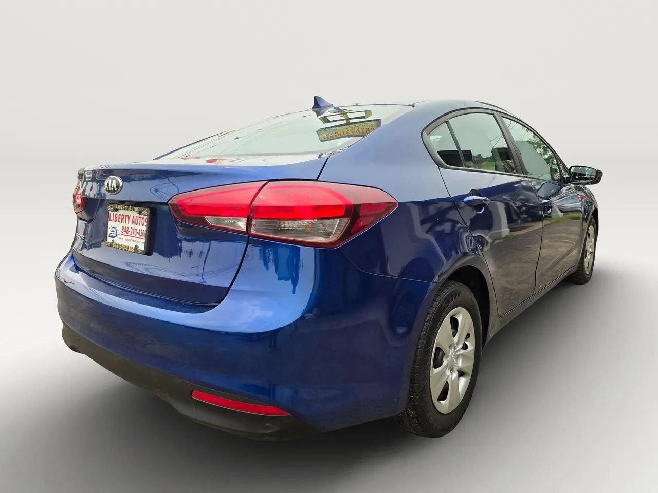 Used 2017 Kia Forte LX w/ LX Popular Package FWD image 6