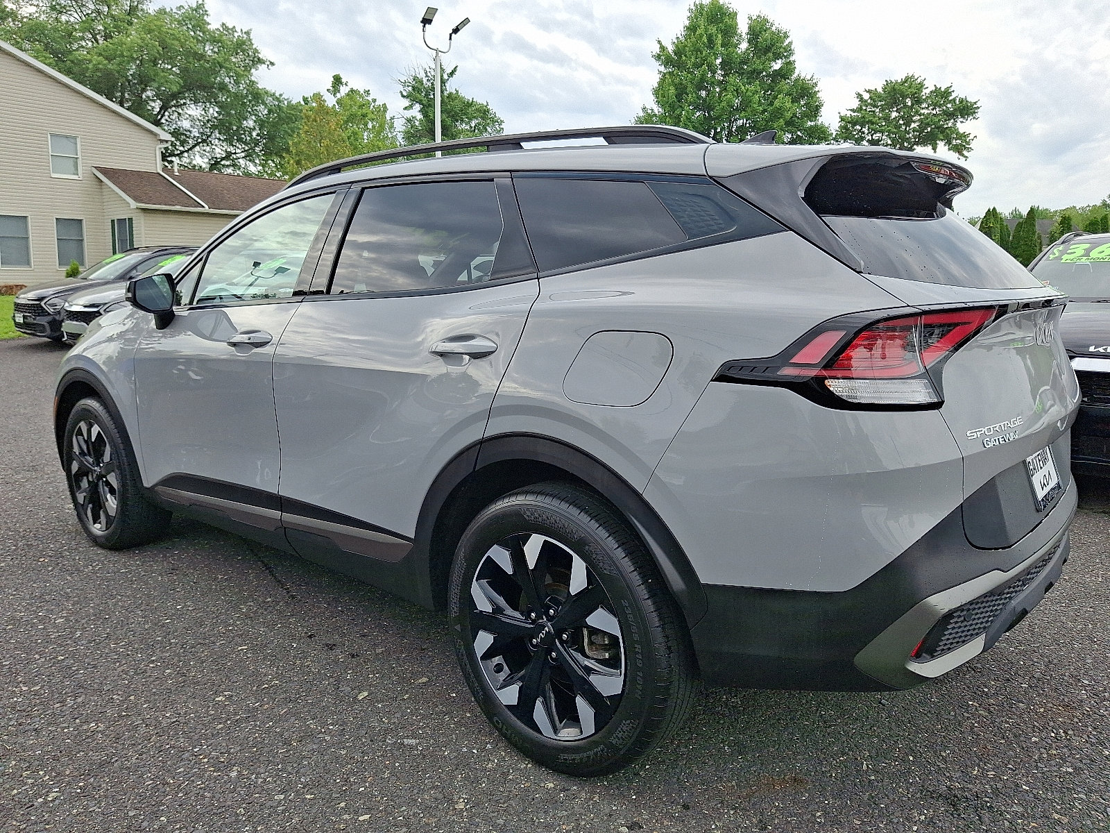 Used 2023 Kia Sportage X-Line w/ X-Line Premium Package image 4
