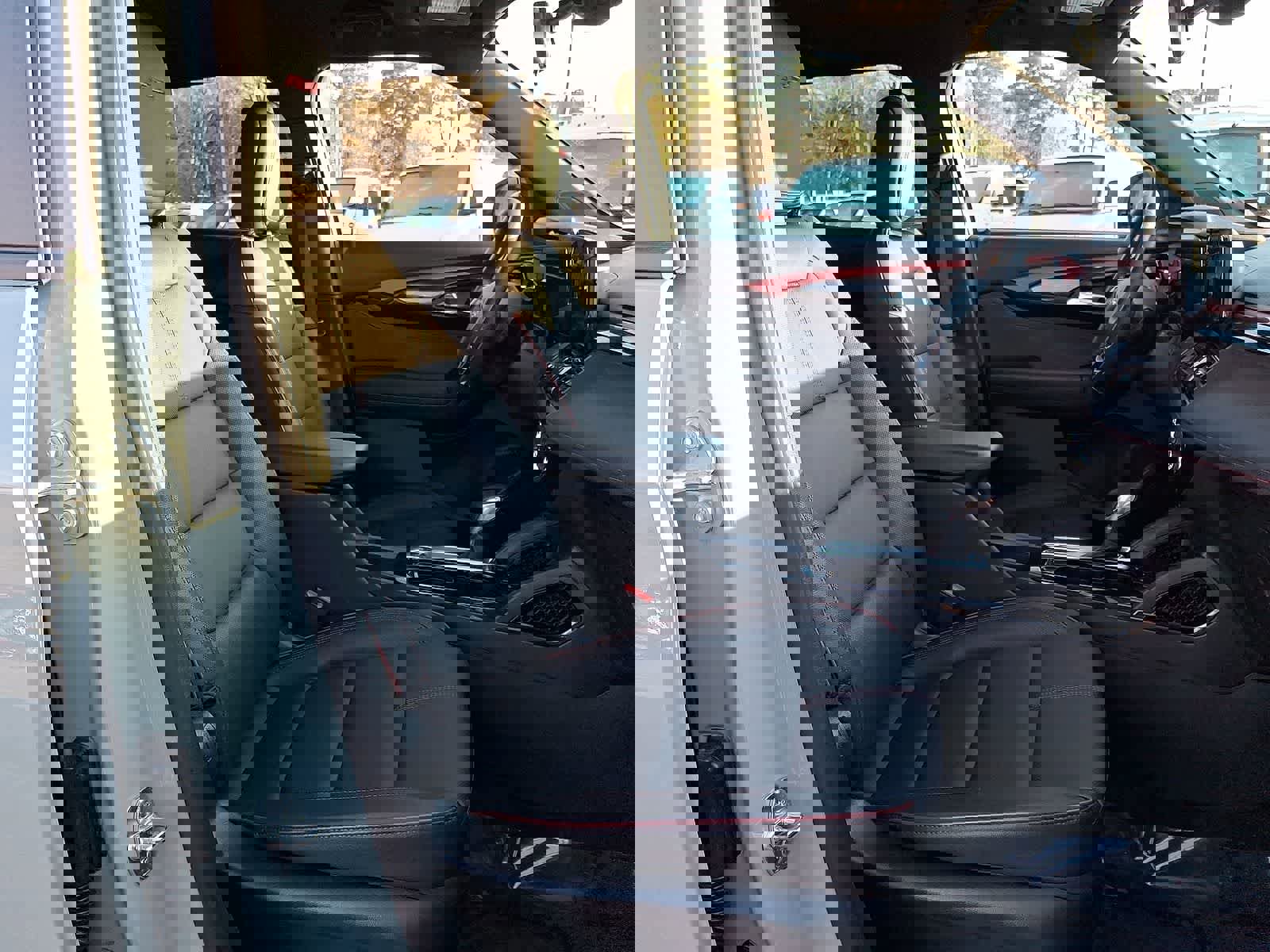 Used 2024 Chevrolet TrailBlazer RS w/ Driver Confidence Package image 31