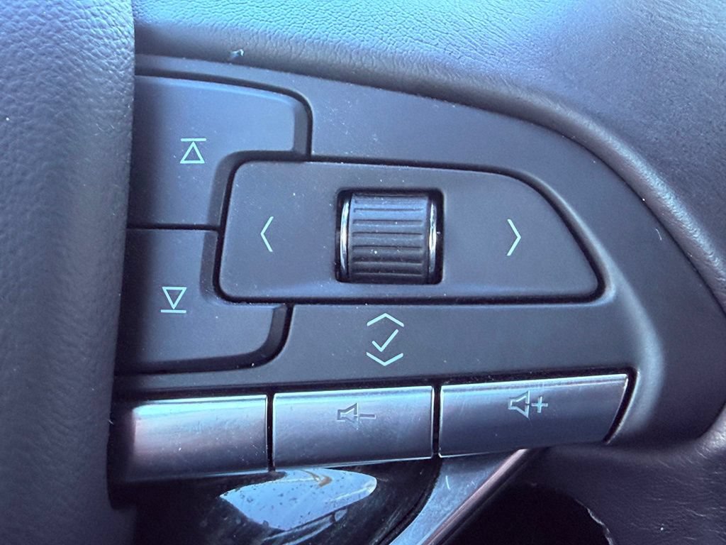 Used 2024 Cadillac XT6 Premium Luxury w/ Technology Package FWD image 24