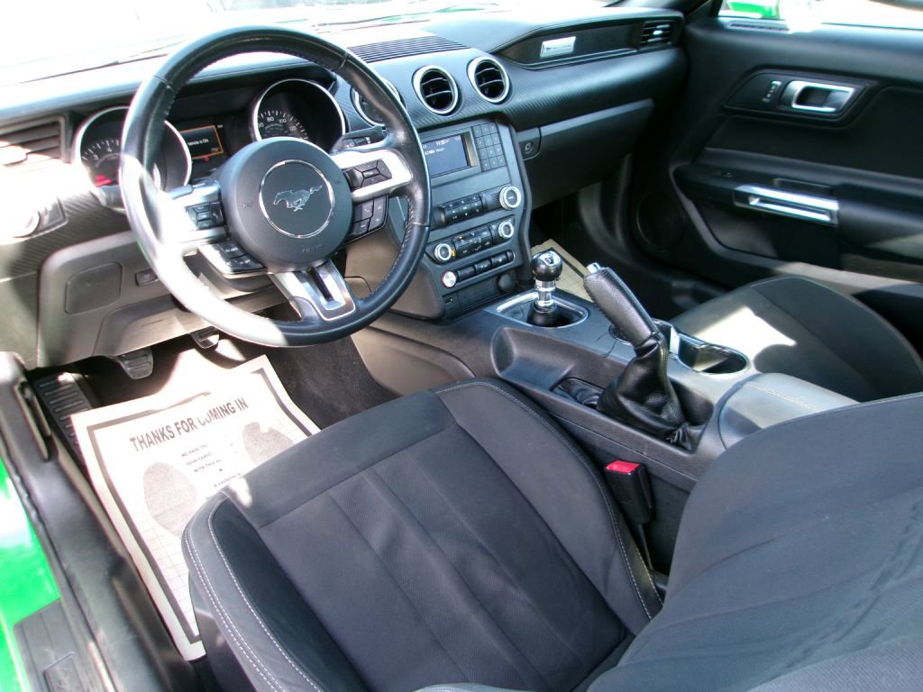 Used 2019 Ford Mustang Coupe image 10