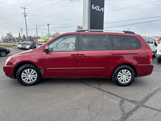 Used 2011 Kia Sedona LX image 2