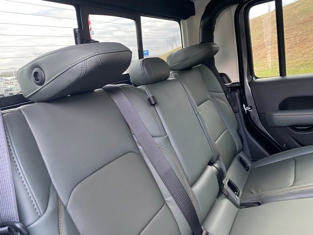 New 2026 Jeep Gladiator Mojave image 31