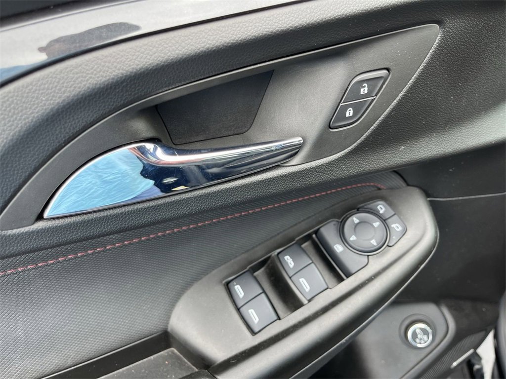 Certified 2023 Chevrolet TrailBlazer RS w/ Sun and Liftgate Package image 23