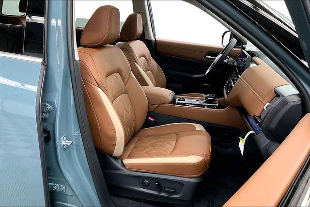 New 2026 Nissan Pathfinder Platinum image 41