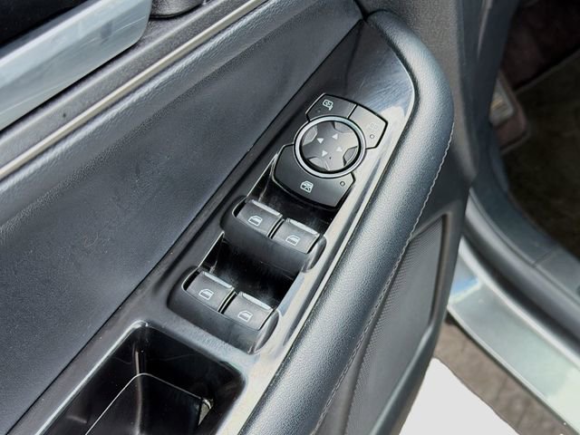 Used 2016 Ford Edge SEL w/ Equipment Group 201A image 23