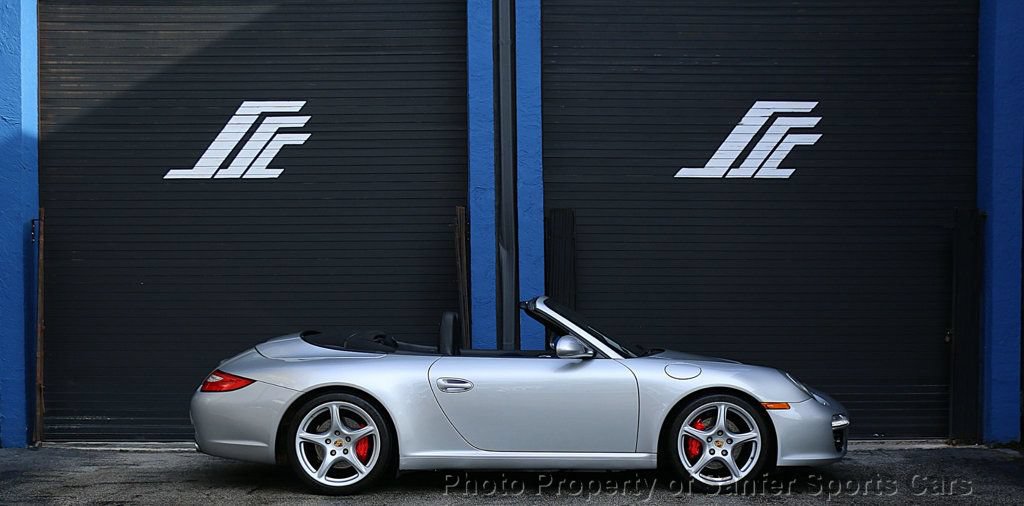 Used 2009 Porsche 911 Carrera RWD image 1