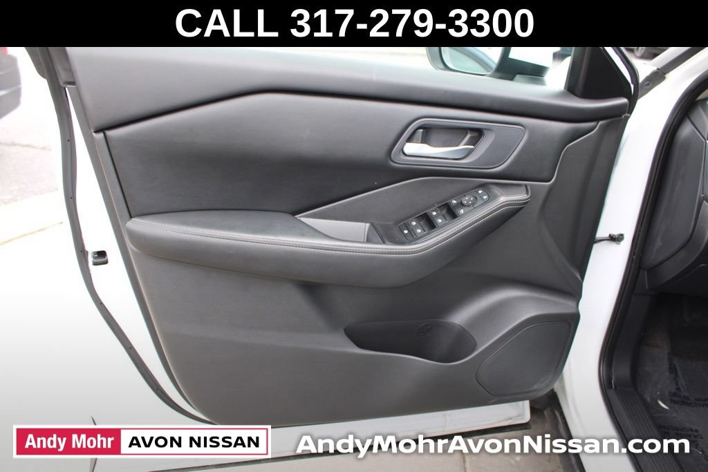 Used 2024 Nissan Rogue SV AWD/4WD image 20