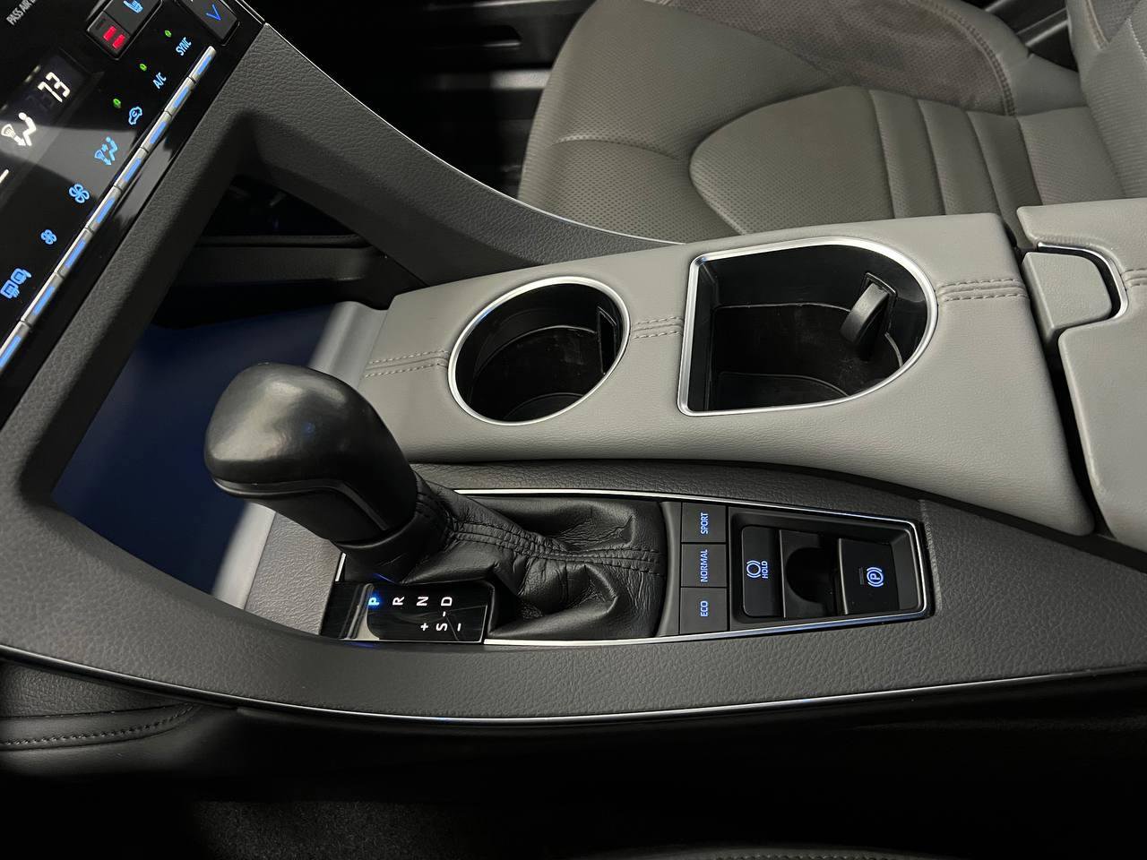 Used 2019 Toyota Avalon XSE w/ Carpet Mat Package FWD image 20