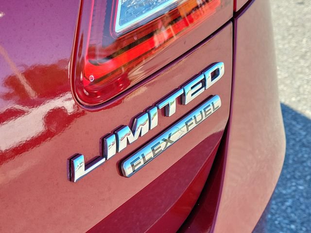 Used 2018 Ford Taurus Limited w/ Driver Assist Package FWD image 6