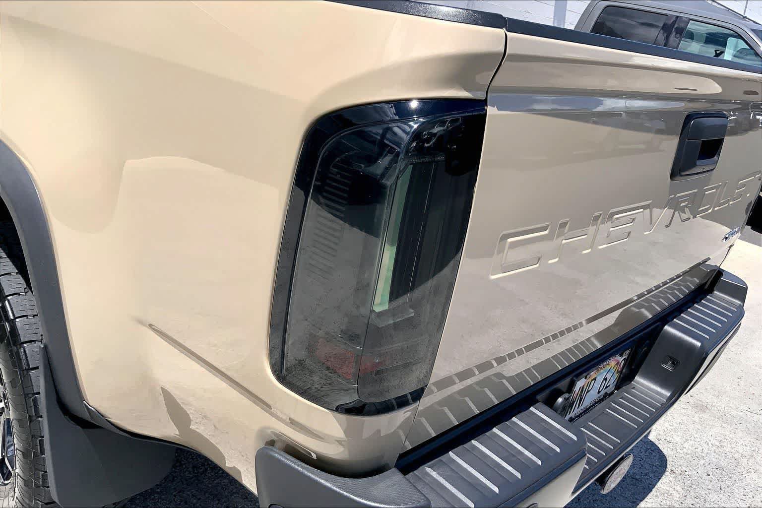 Used 2022 Chevrolet Colorado ZR2 w/ ZR2 Dusk Special Edition AWD/4WD image 32