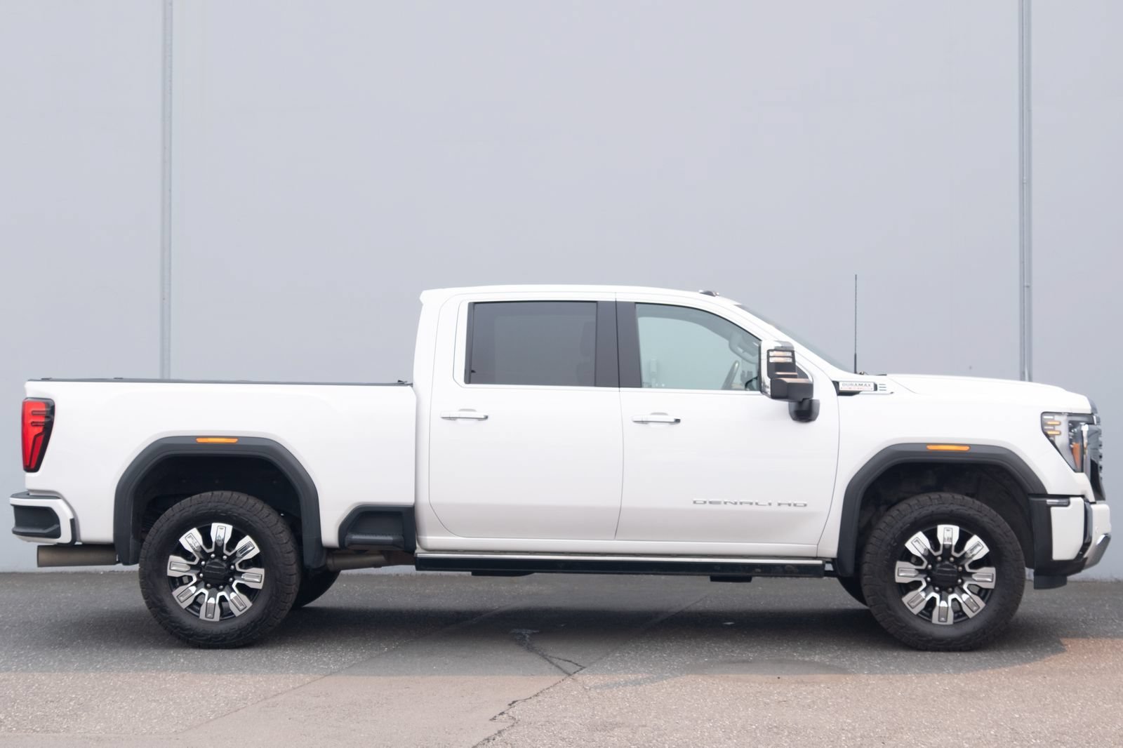 Used 2024 GMC Sierra 3500 Denali w/ Denali Reserve Package AWD/4WD image 31