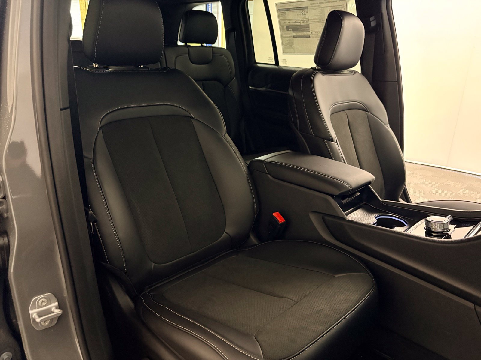 New 2027 Jeep Grand Cherokee 4WD image 24