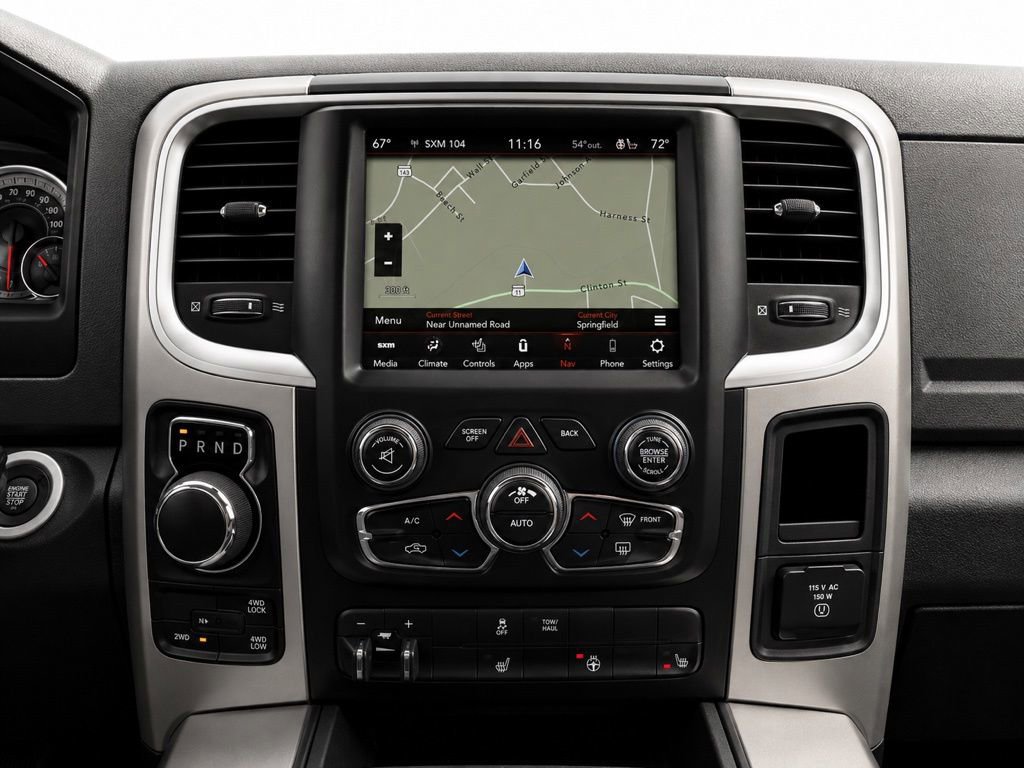 Used 2018 RAM 1500 SLT AWD/4WD image 26