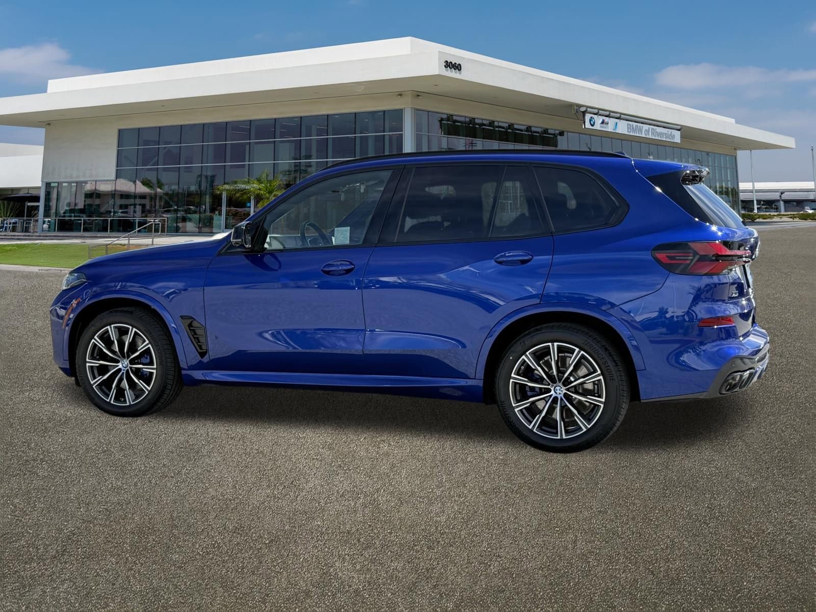 Used 2026 BMW X5 M60i image 7