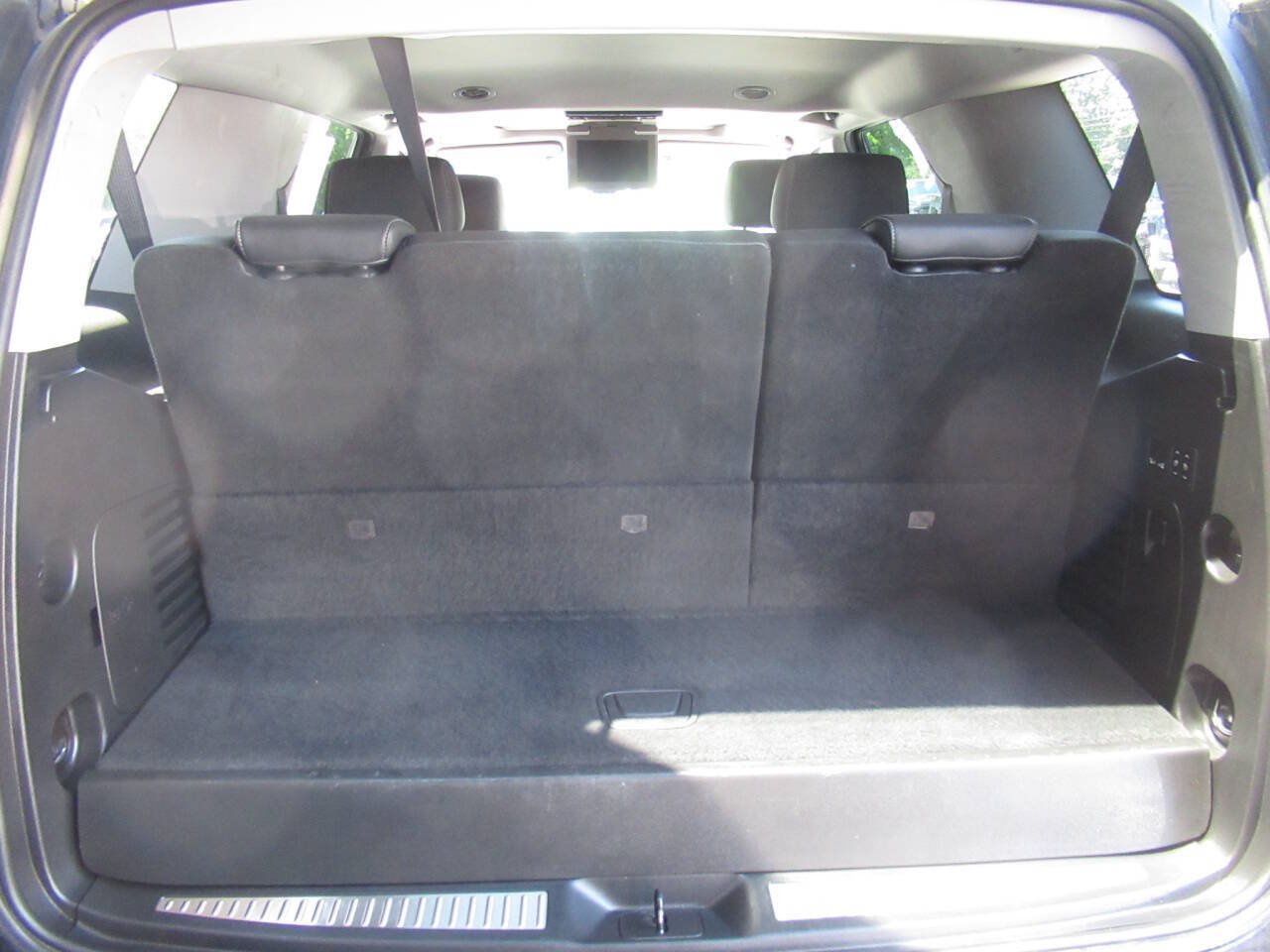 Used 2018 Chevrolet Tahoe Premier AWD/4WD image 15