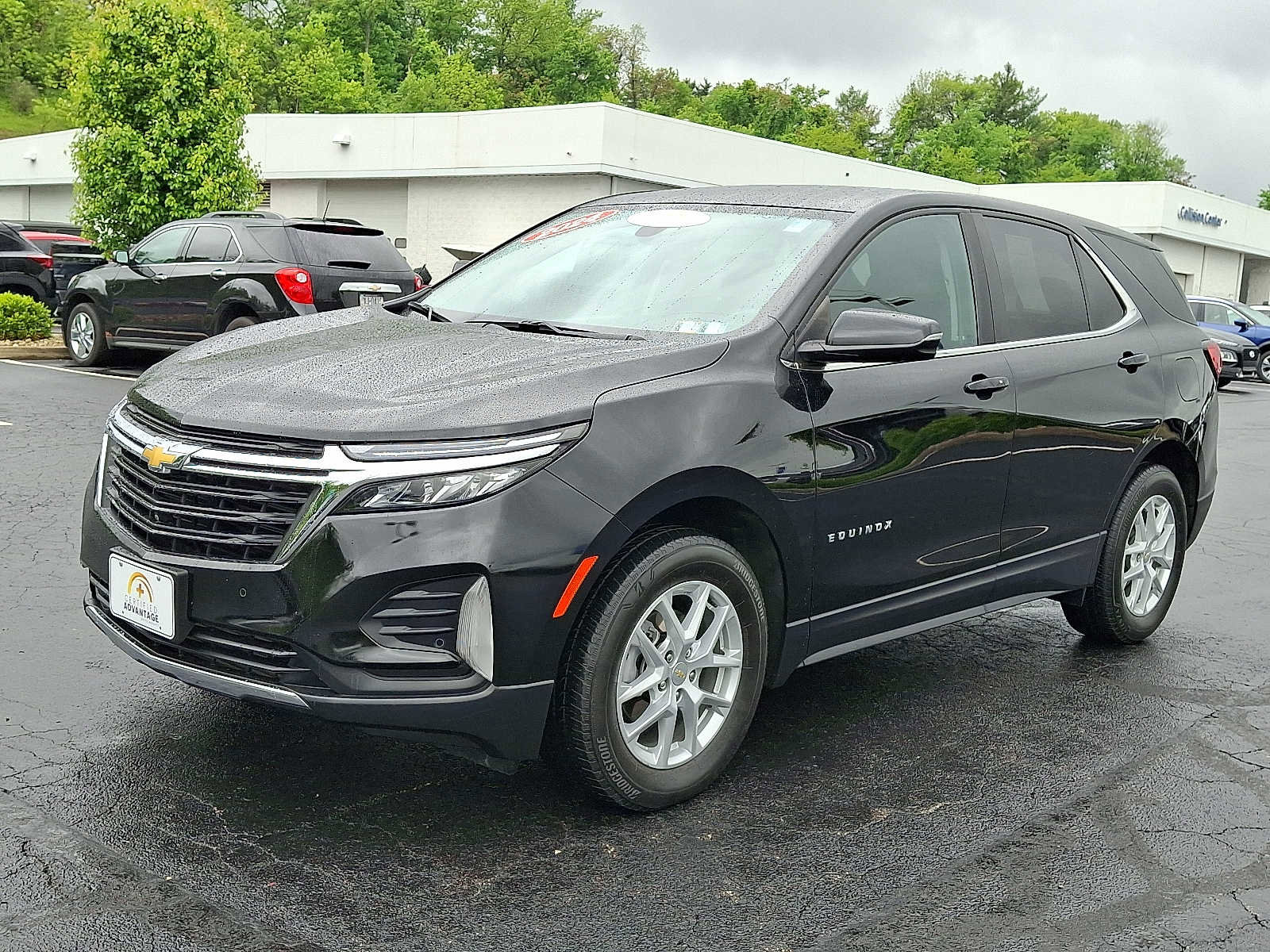 Used 2024 Chevrolet Equinox LT AWD/4WD image 3
