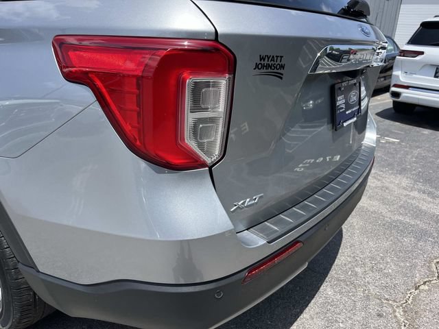 Used 2023 Ford Explorer XLT w/ Equipment Group 202A AWD/4WD image 10