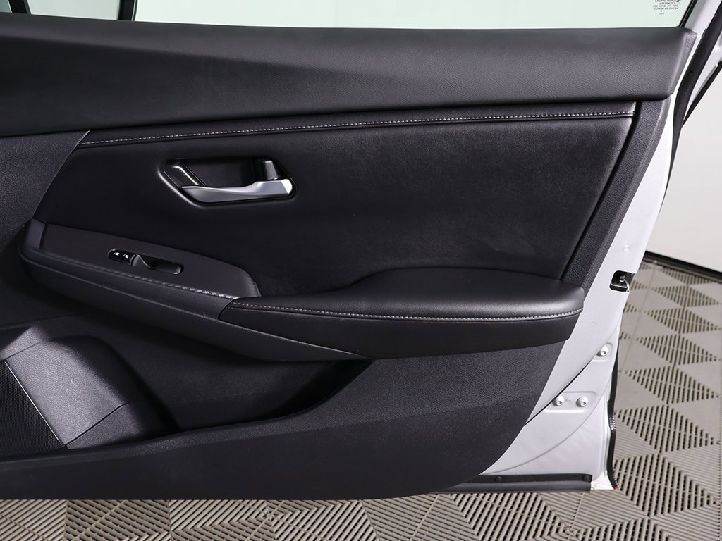 Used 2022 Nissan Sentra SV image 18