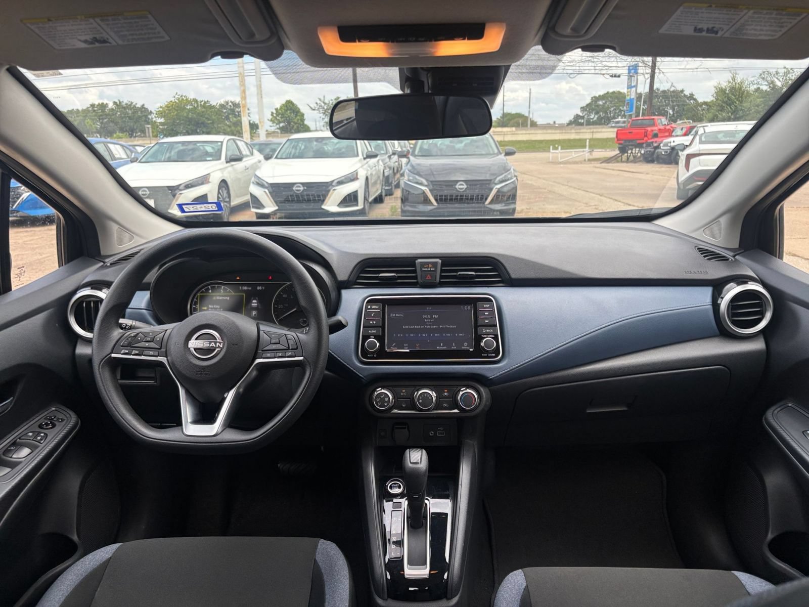 Used 2025 Nissan Versa SV FWD image 31