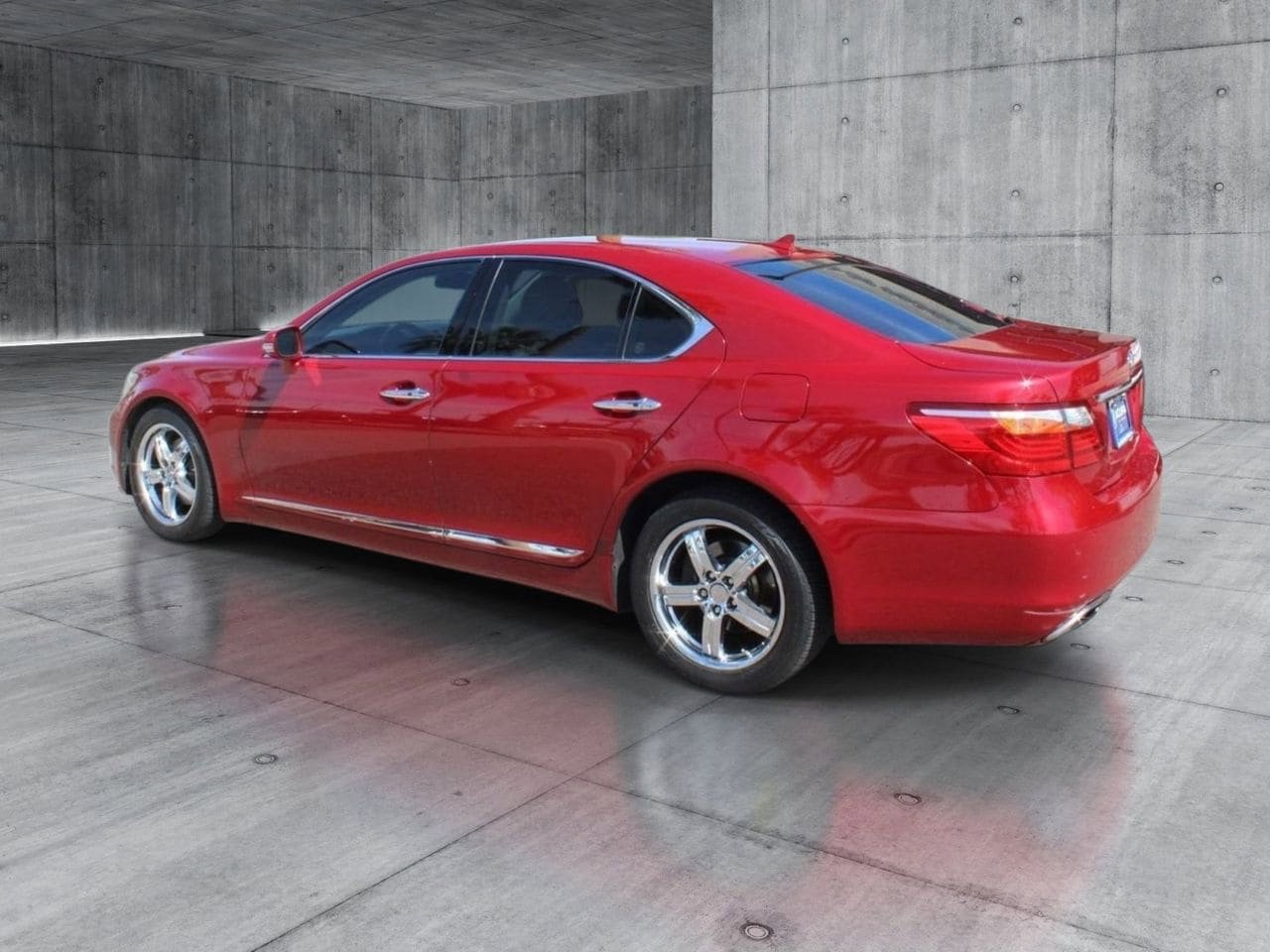 Used 2012 Lexus LS 460 w/ Luxury Value Edition RWD image 3
