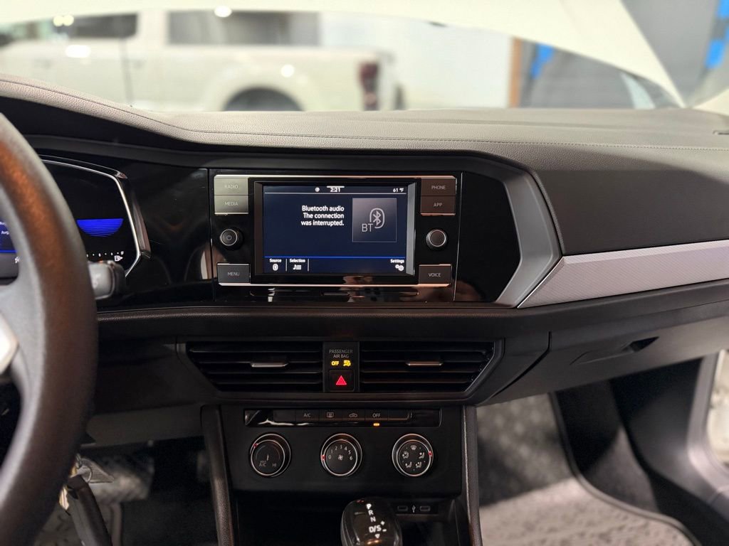 Used 2022 Volkswagen Jetta S FWD image 14