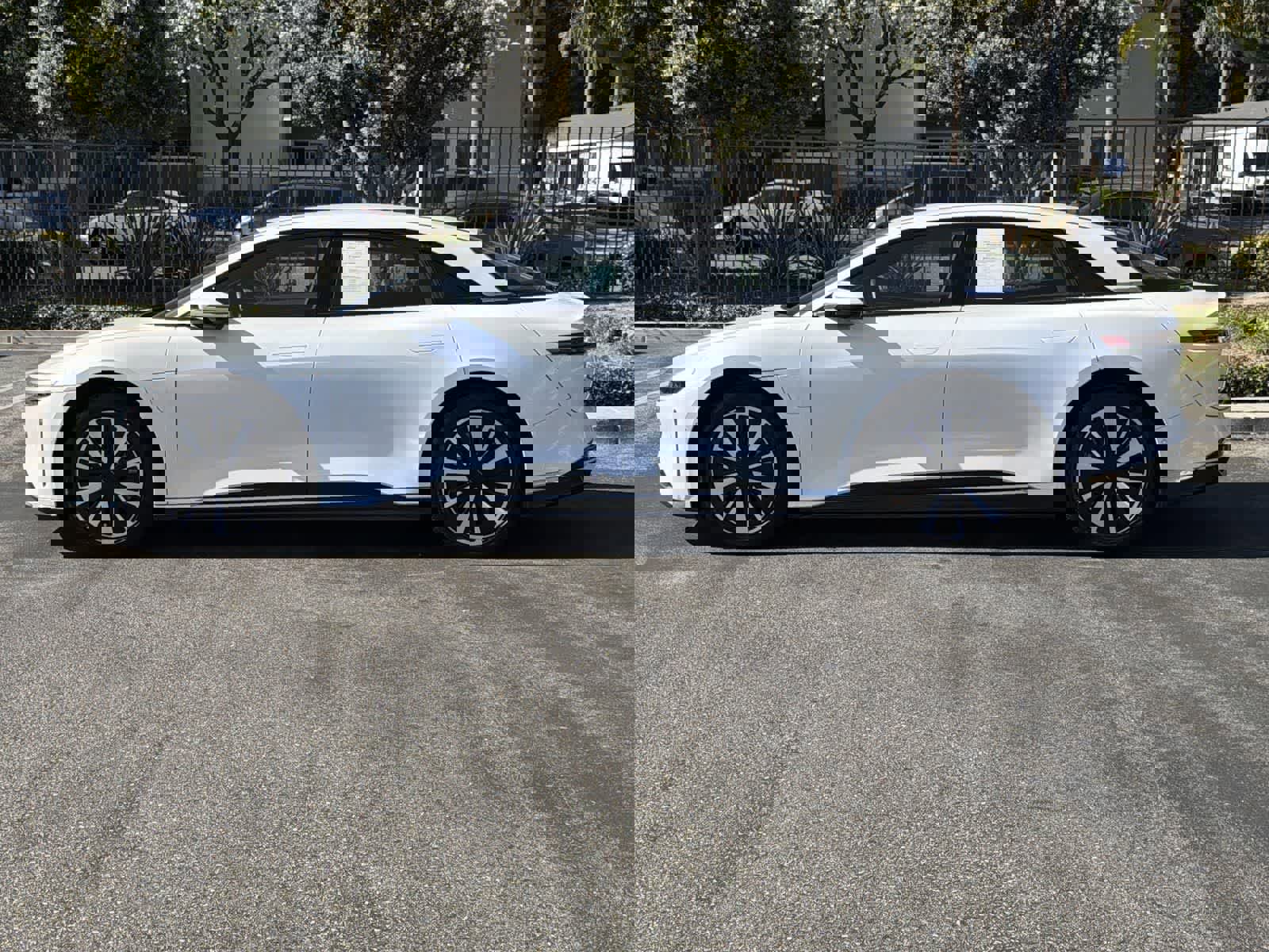 Used 2023 Lucid Air Pure image 3