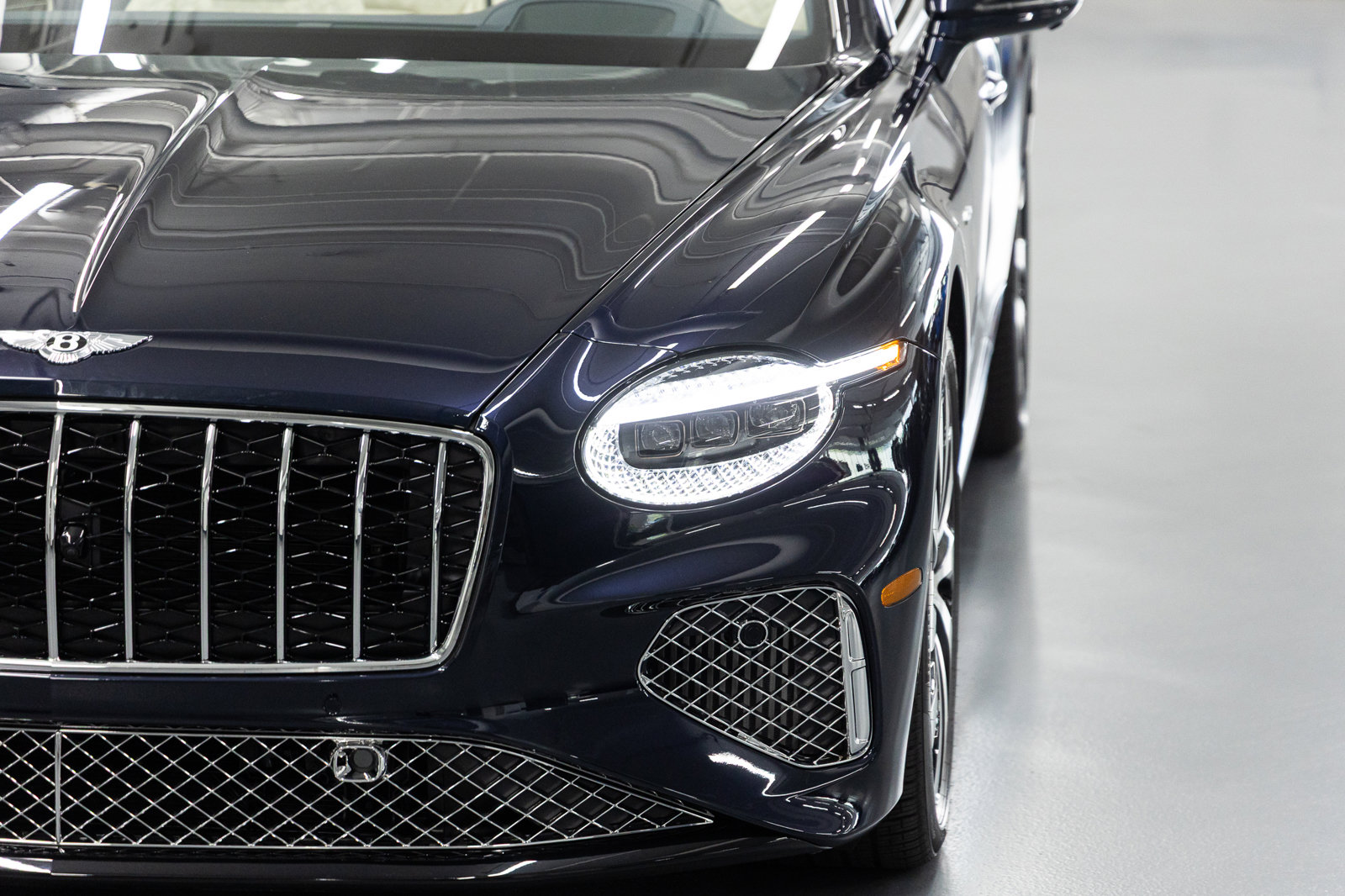 New 2026 Bentley Continental GTC AWD/4WD image 12