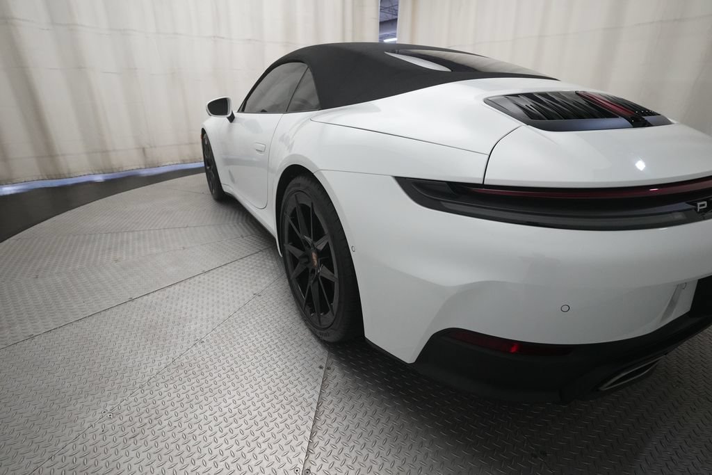 Certified 2025 Porsche 911 Carrera RWD image 7
