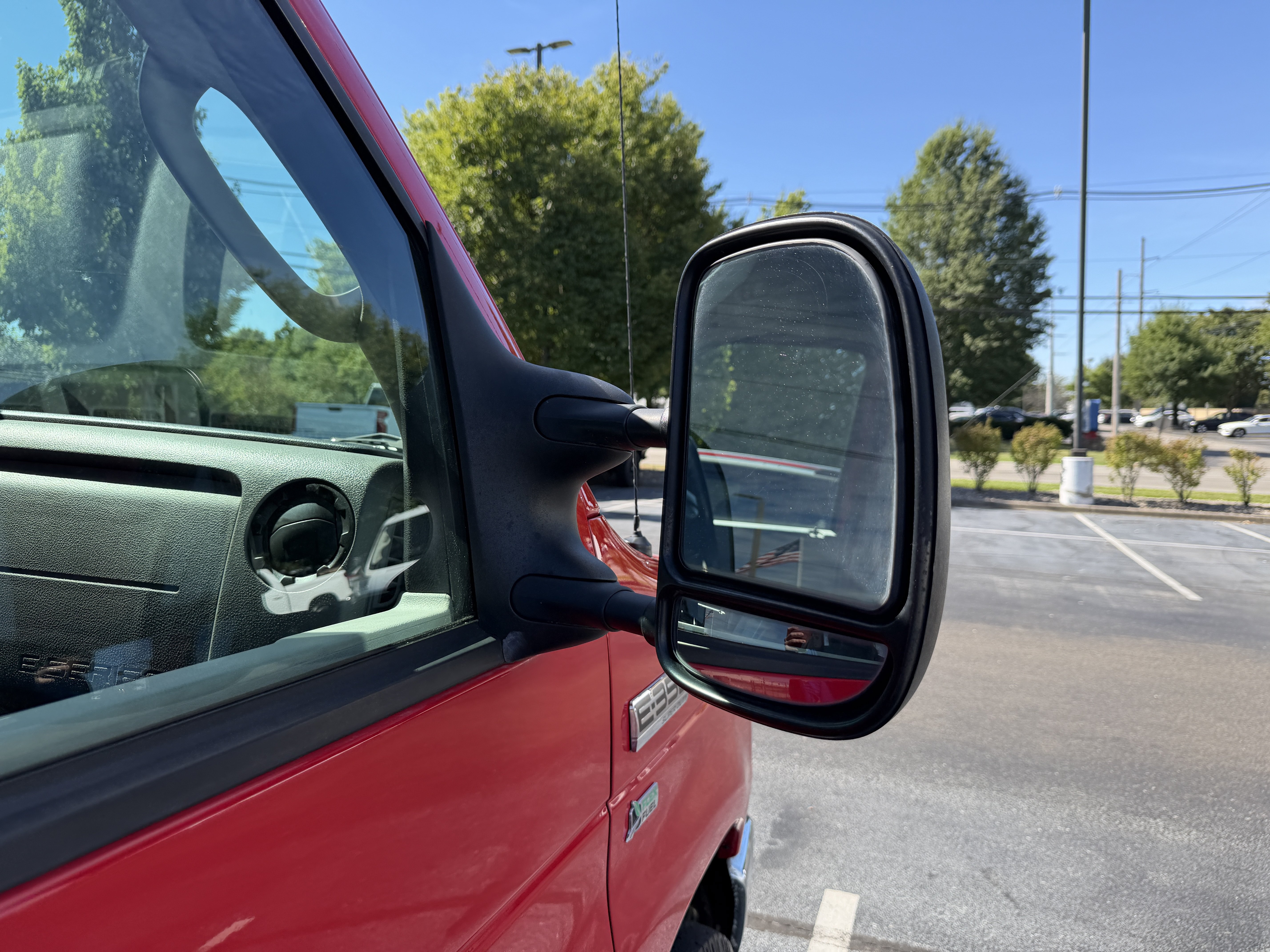 Used 2014 Ford E-350 and Econoline 350 Super Duty w/ Power Windows & Locks Group RWD image 9